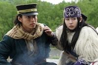 ドラマ「ゴールデンカムイ 北海道刺青囚人争奪編」より (c)野田サトル／集英社　(c)2024 ＷＯＷＯＷ