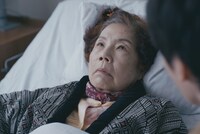 小柳友貴美演じるキヨ婆