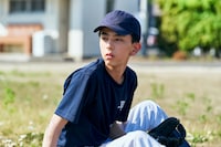 映画「ザッケン！」より、八神遼介演じる三木カオル