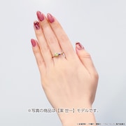 潔世一モデルのリングの着用イメージ