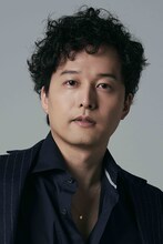 ジョージ・レストレード／ジェファーソン・ホープ役の伊藤裕一