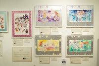 「ユリ熊嵐展-10th anniversary-」会場内の様子。展示販売されている「88グラフ」