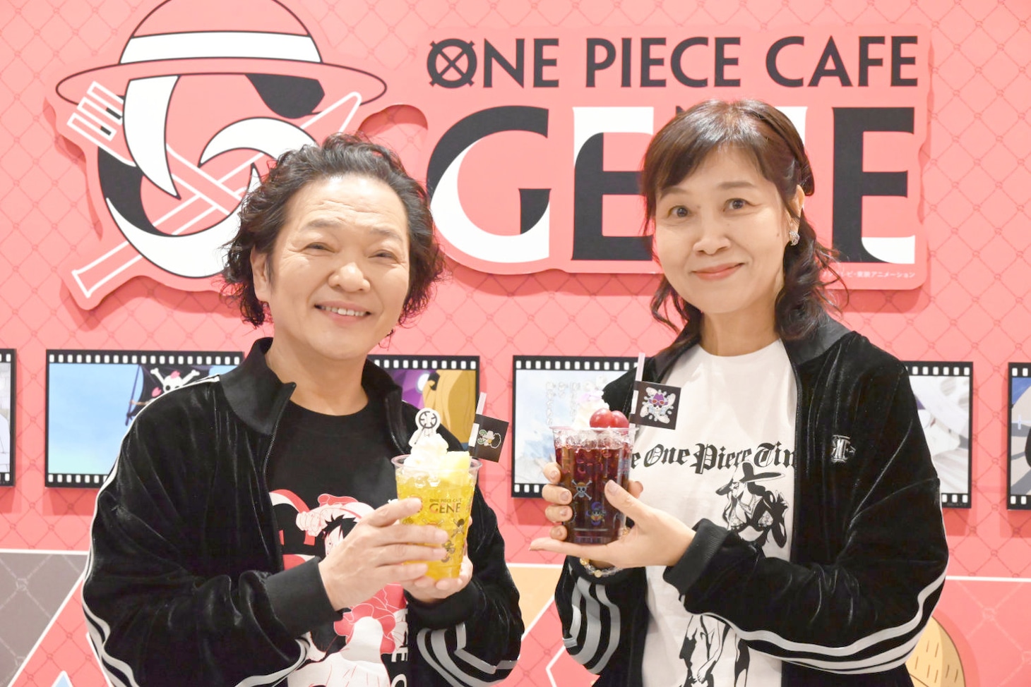 「ONE PIECE CAFE GENE」内覧会に登壇した山口勝平と山口由里子