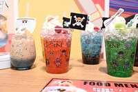 「ゴーイング・メリー号ドリンク」と「麦わらの一味 オリジナルドリンク」