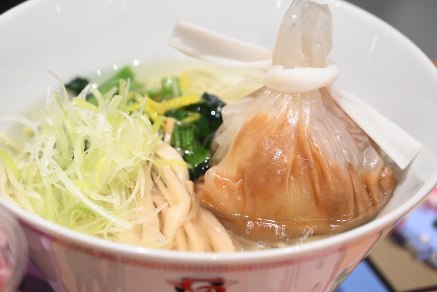 「麦わら塩ラーメン ～水水肉～」