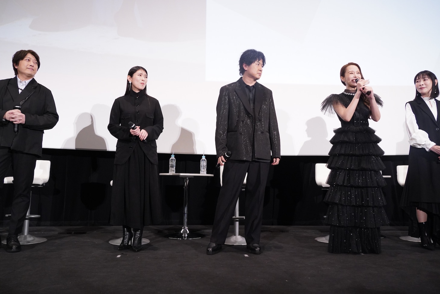 劇場版「涼宮ハルヒの消失」リバイバル公開記念舞台挨拶の様子。左から小野大輔、茅原実里、杉田智和、平野綾、後藤邑子