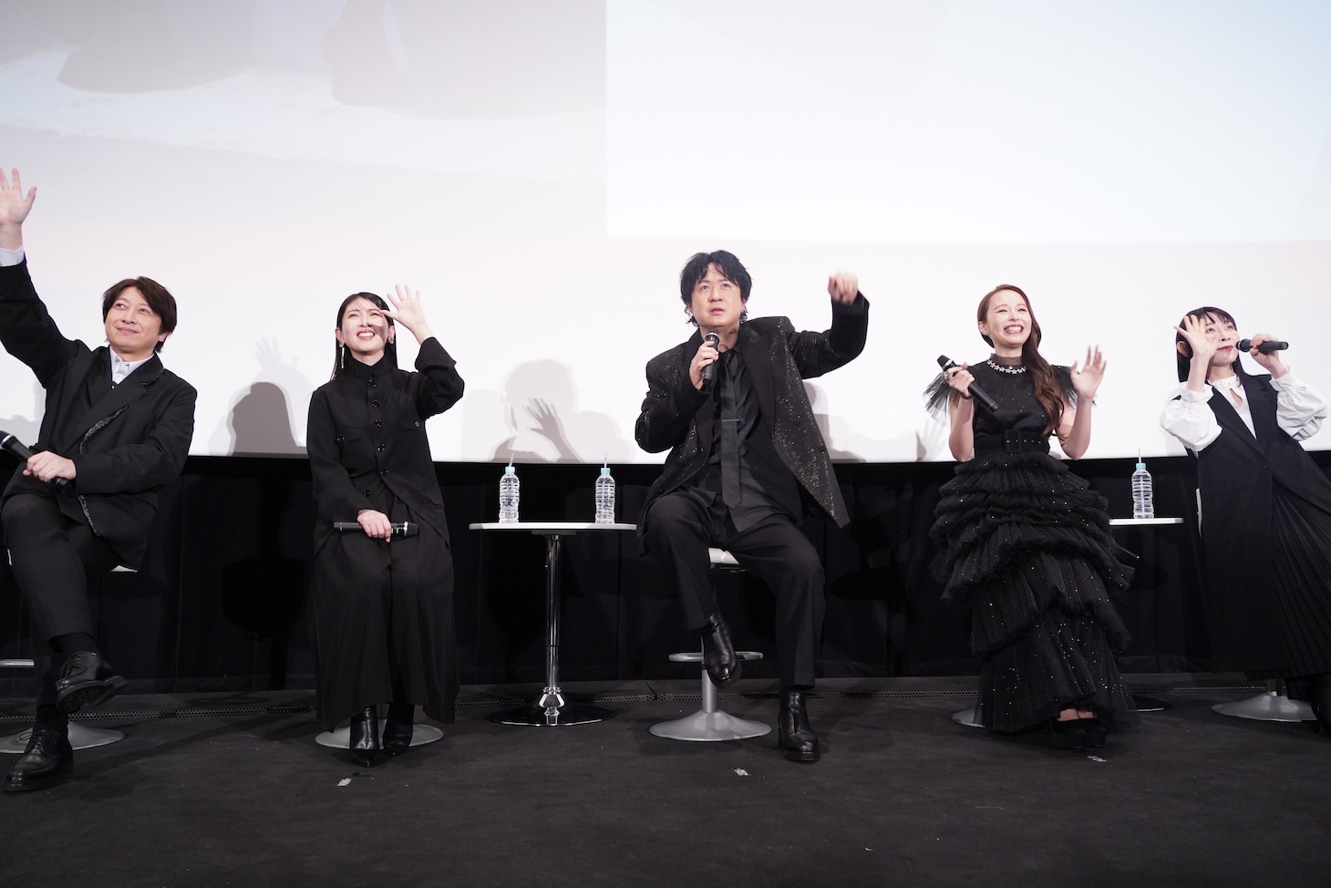 劇場版「涼宮ハルヒの消失」リバイバル公開記念舞台挨拶の様子。左から小野大輔、茅原実里、杉田智和、平野綾、後藤邑子