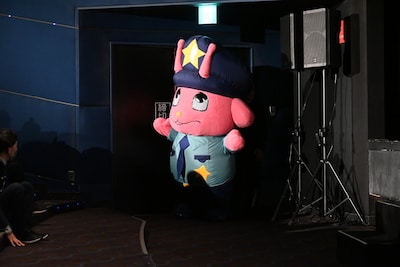 サプライズで登場したポッピーくんの着ぐるみ