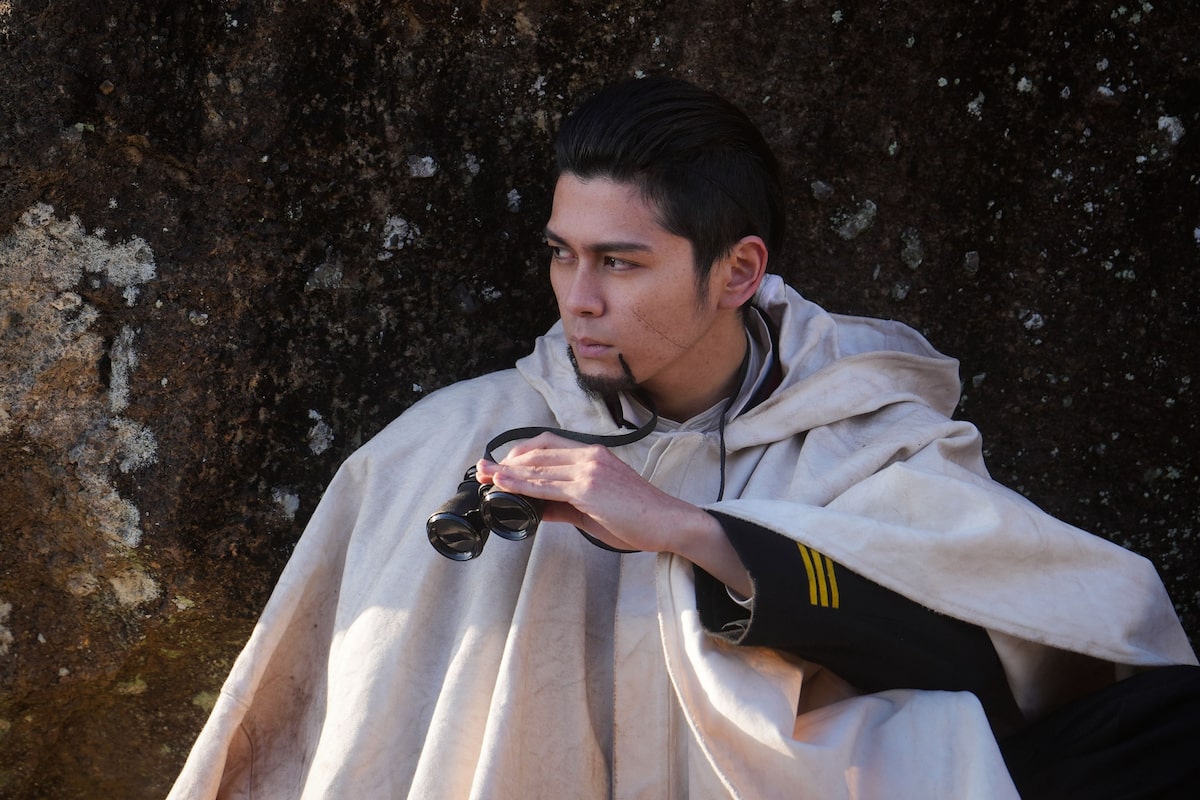 映画「ゴールデンカムイ 網走監獄襲撃編」より、眞栄田郷敦演じる尾形 