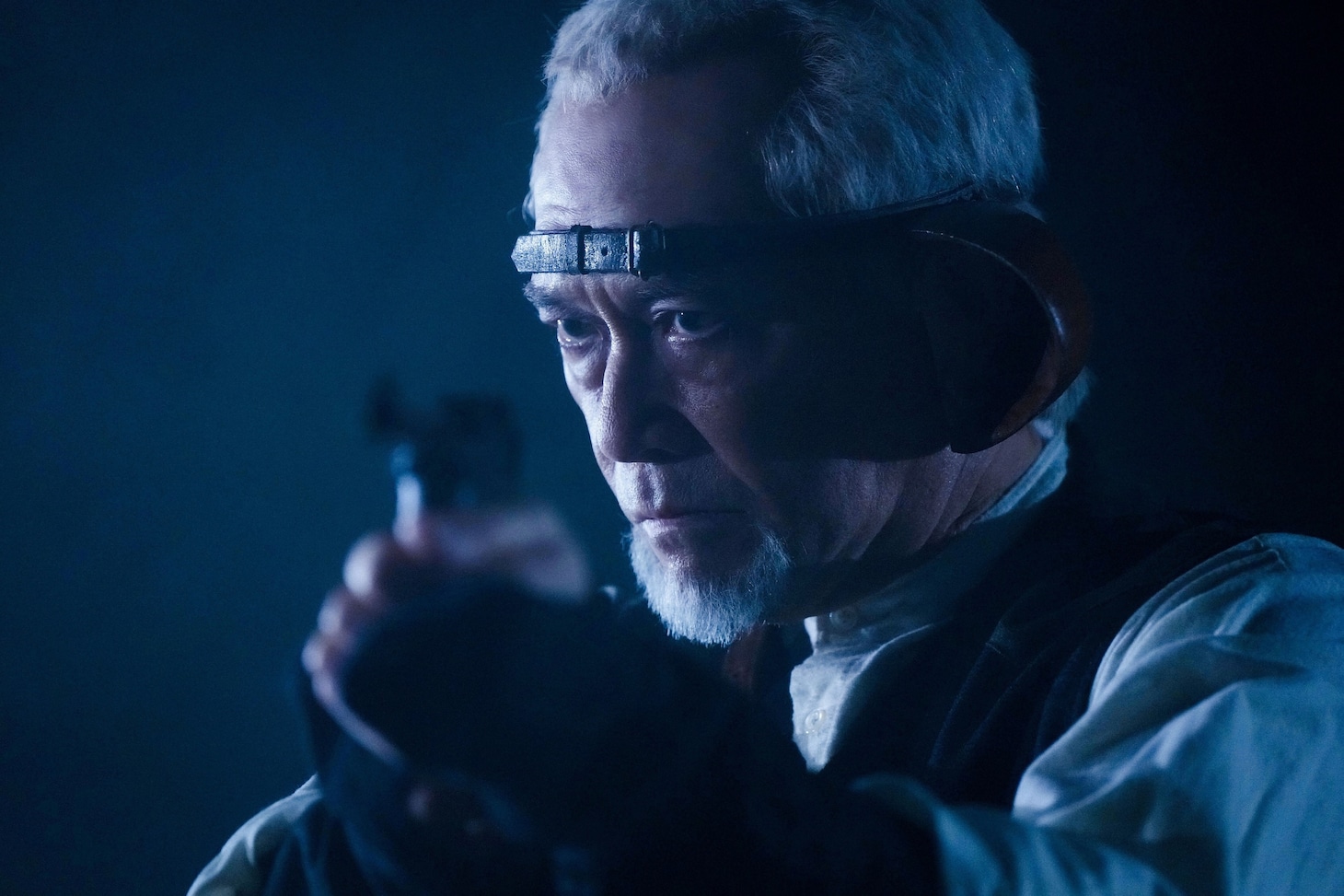 映画「ゴールデンカムイ 網走監獄襲撃編」より、杉本哲太演じる都丹庵士