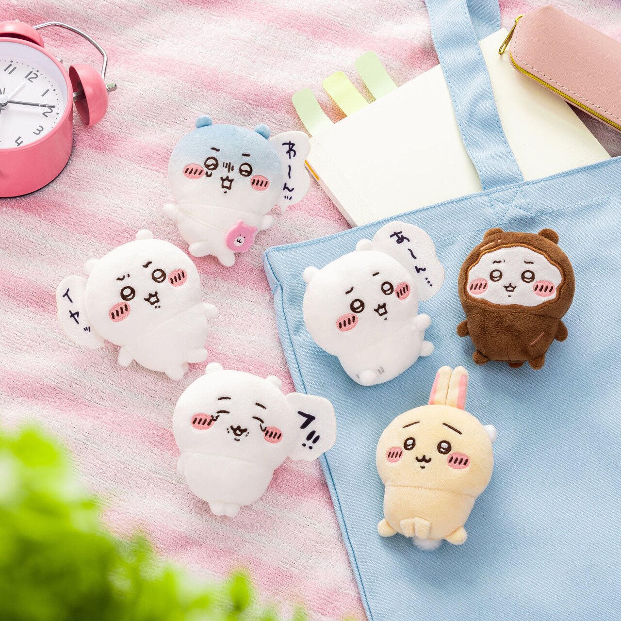 ちいかわだらけくじ」E賞の「全身ぬいぐるみバッジ」 [画像ギャラリー