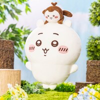 「ちいかわだらけくじ」B賞の「磁石でぴたっと！なかよしぬいぐるみ」