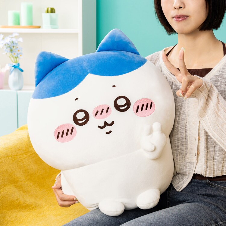ハチワレだらけくじ」A賞の「超BIGぬいぐるみ」 [画像ギャラリー 36/64 