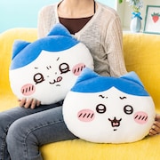 「ハチワレだらけくじ」B賞の「フェイスクッション」