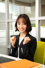 大友花恋扮する松嶋琴音 (c)網戸スズ／DPNブックス (c) TOKYO MX