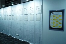 「放送30周年記念 TVアニメ『名探偵コナン』展」の様子 (c)青山剛昌／小学館・読売テレビ・TMS 1996