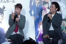 第1話と第2話の収録が逆であったことを説明する（左から）高山みなみ、山口勝平 (c)青山剛昌／小学館・読売テレビ・TMS 1996