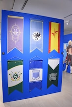 「転スラ」企画展で劇場版の資料が一足先に楽しめる、八星魔王の等身大パネルもズラリ