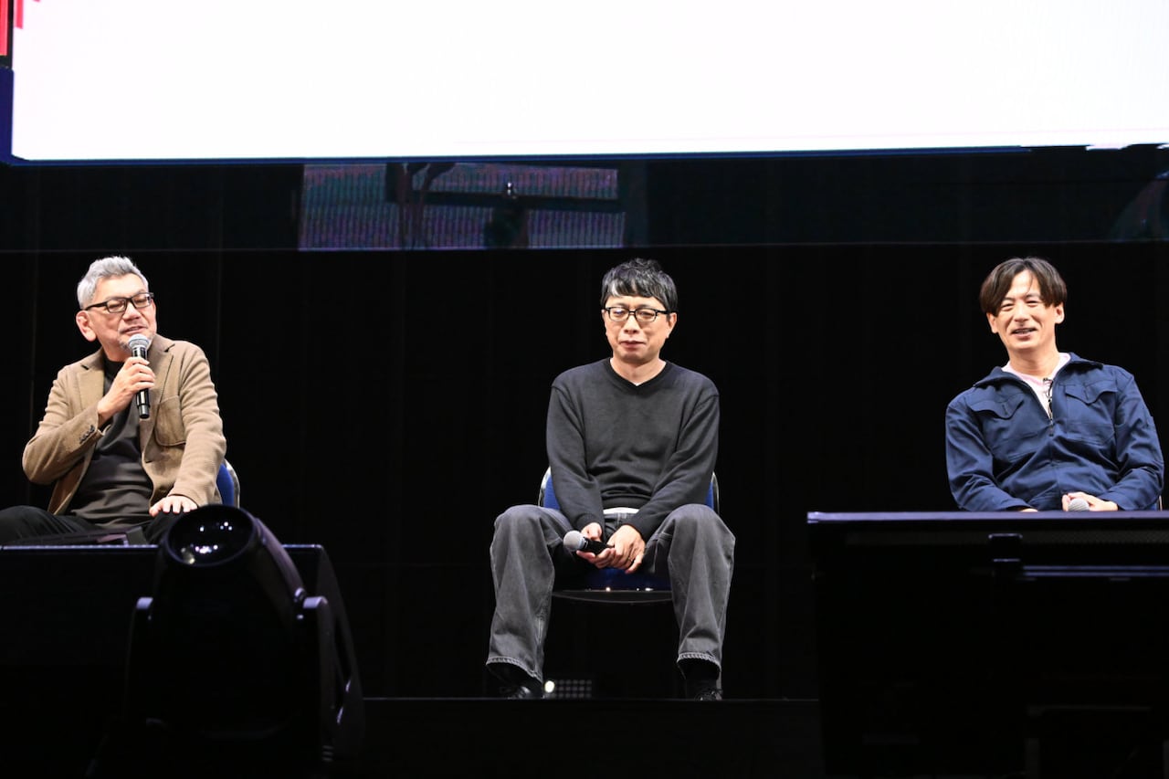 トーク企画に登壇した庵野秀明監督、鶴巻和哉監督、前田真宏監督