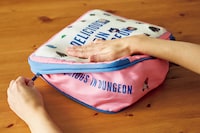 「ダンジョン飯オリジナル圧縮収納ポーチ」