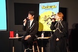 左から小林親弘、潘めぐみ