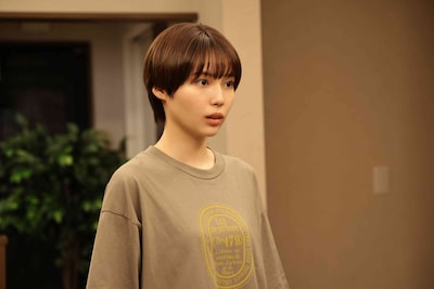秋田汐梨演じる日下はる (c)三つ葉優雨／小学館／ＮＢＣユニバーサル・エンターテイメントジャパン