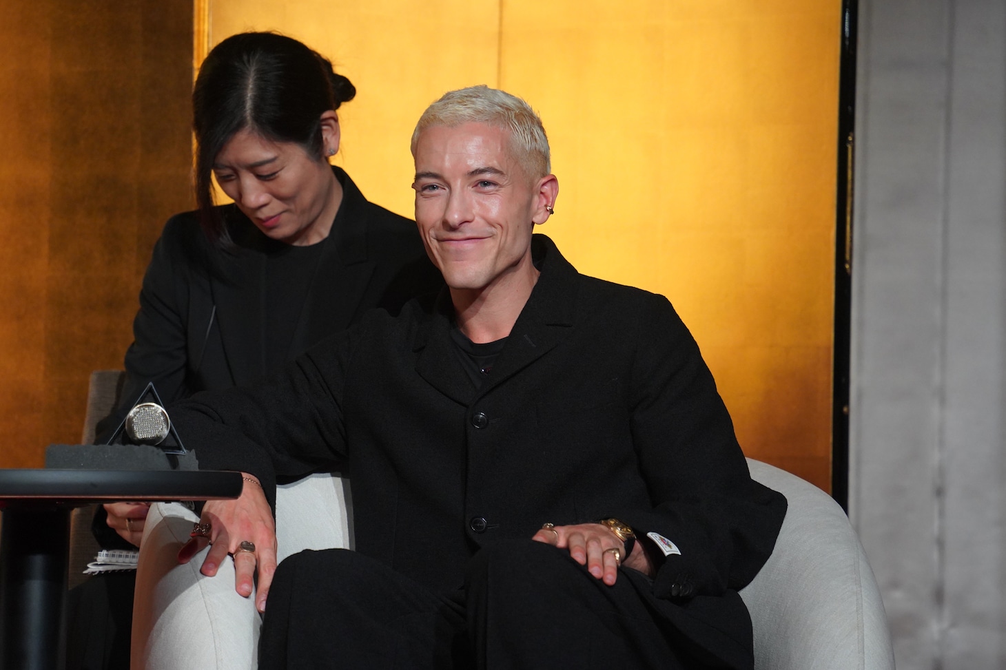 サンジ役のタズ・スカイラー