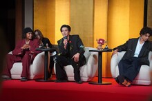 左から左からウソップ役のジェイコブ・ロメロ、ゾロ役の新田真剣佑、ルフィ役のイニャキ・ゴドイ