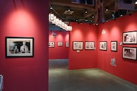 「板垣巴留展～『BEASTARS』『SANDA』から『タイカの理性』まで パルの創造の世界～」より、「SANDA」のコーナー