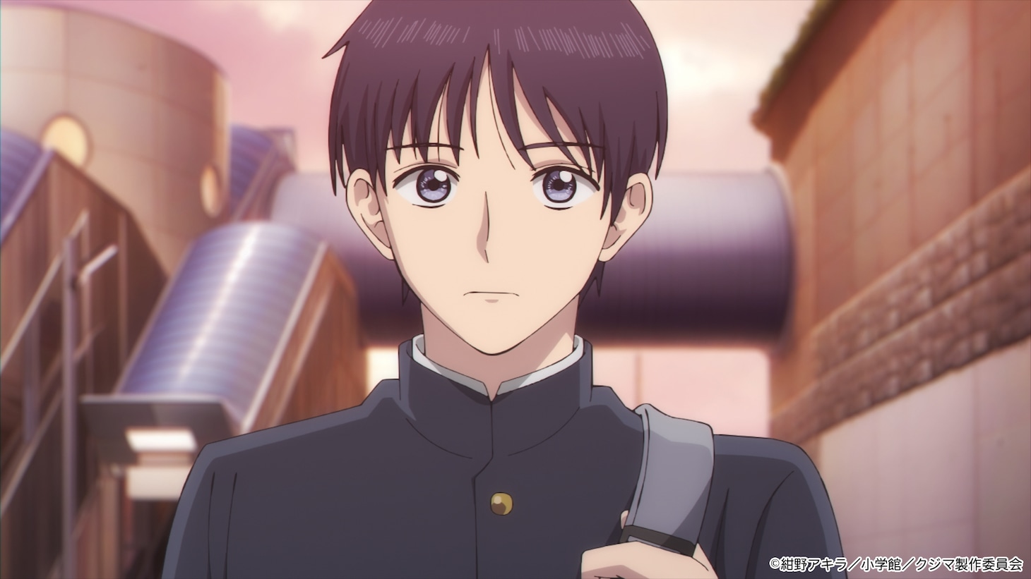 TVアニメ「クジマ歌えば家ほろろ」メインPVより (c)紺野アキラ／小学館／クジマ製作委員会