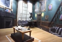 「ディズニー ツイステッドワンダーランド展 Seasonal Memories」より、オンボロ寮の再現展示