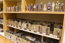 「ツイステ展」岡本信彦＆市川蒼が再現展示に興奮、「フェアリーガラ」衣装が現実世界に