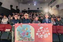 「ふくふくの地図」完成直前特別上映会の様子。左からアートディレクターの寄藤文平、福島県クリエイティブディレクターの箭内道彦、片渕須直監督、内堀雅雄福島県知事