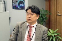 吉田ウーロン太演じる山内敏信 (c)「産まない女はダメですか？」製作委員会