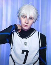 佐藤たかみち扮する凪誠士郎