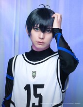 竹中凌平扮する潔世一