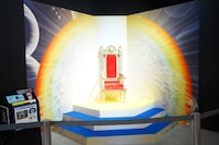 王位戴冠のフォトスポット