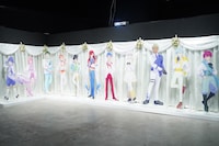 超特大アクリルスタンド