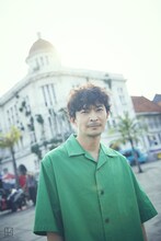 「津田健次郎PHOTOBOOK since1995」（講談社）先行カット