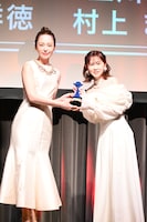 左から平野綾、寺澤百花