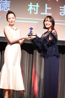 左から平野綾、菱川花菜