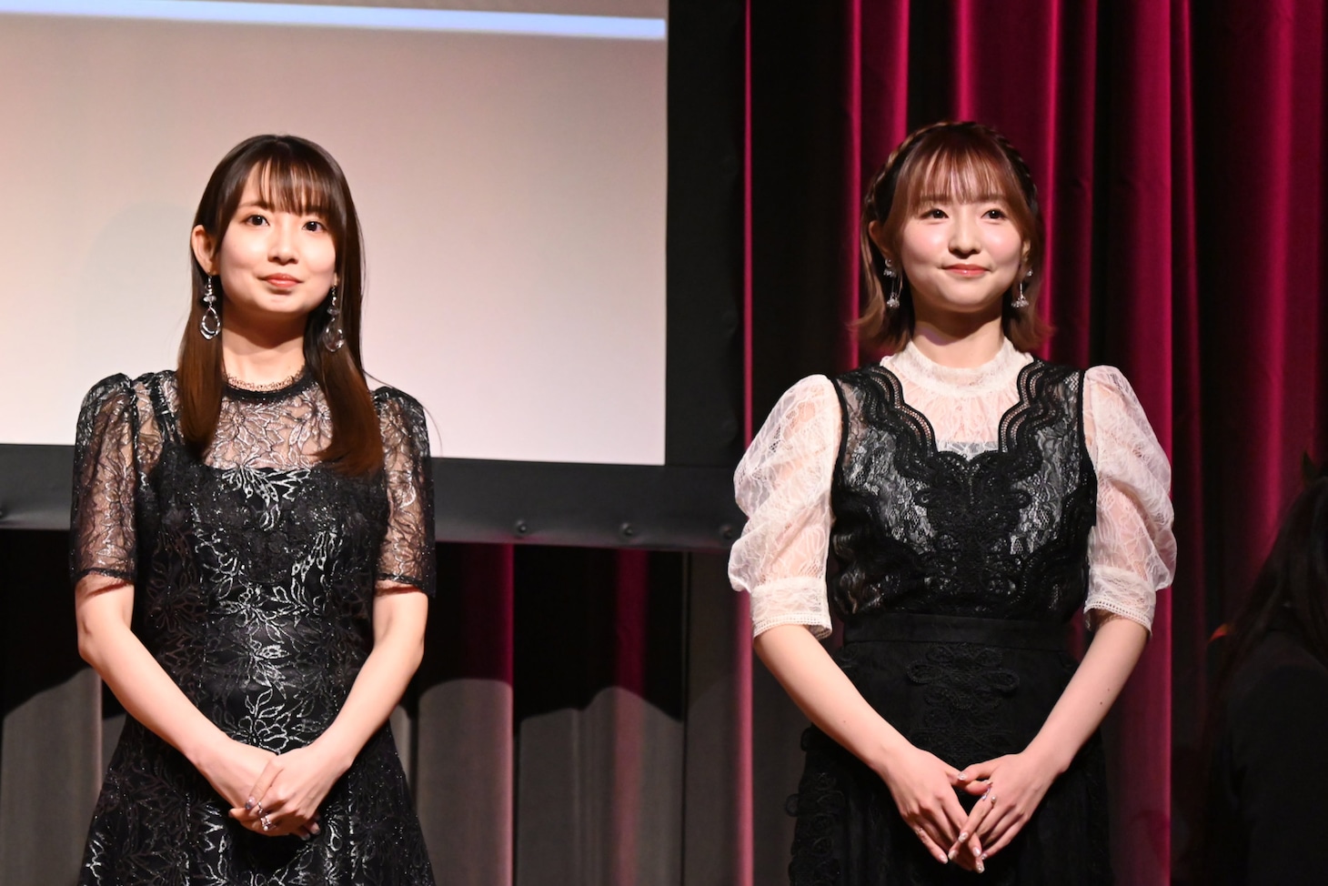 左から大久保瑠美、田中美海