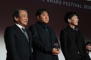 左から西岡純一フェスティバルディレクター、外崎春雄監督、寺尾優一撮影監督・フィニッシング演出監督