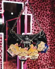 ちいかわが小麦ギャルになっちゃった　9090とのコラボアイテム発売