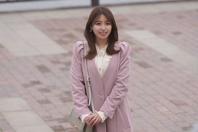 香音扮する池本紗矢