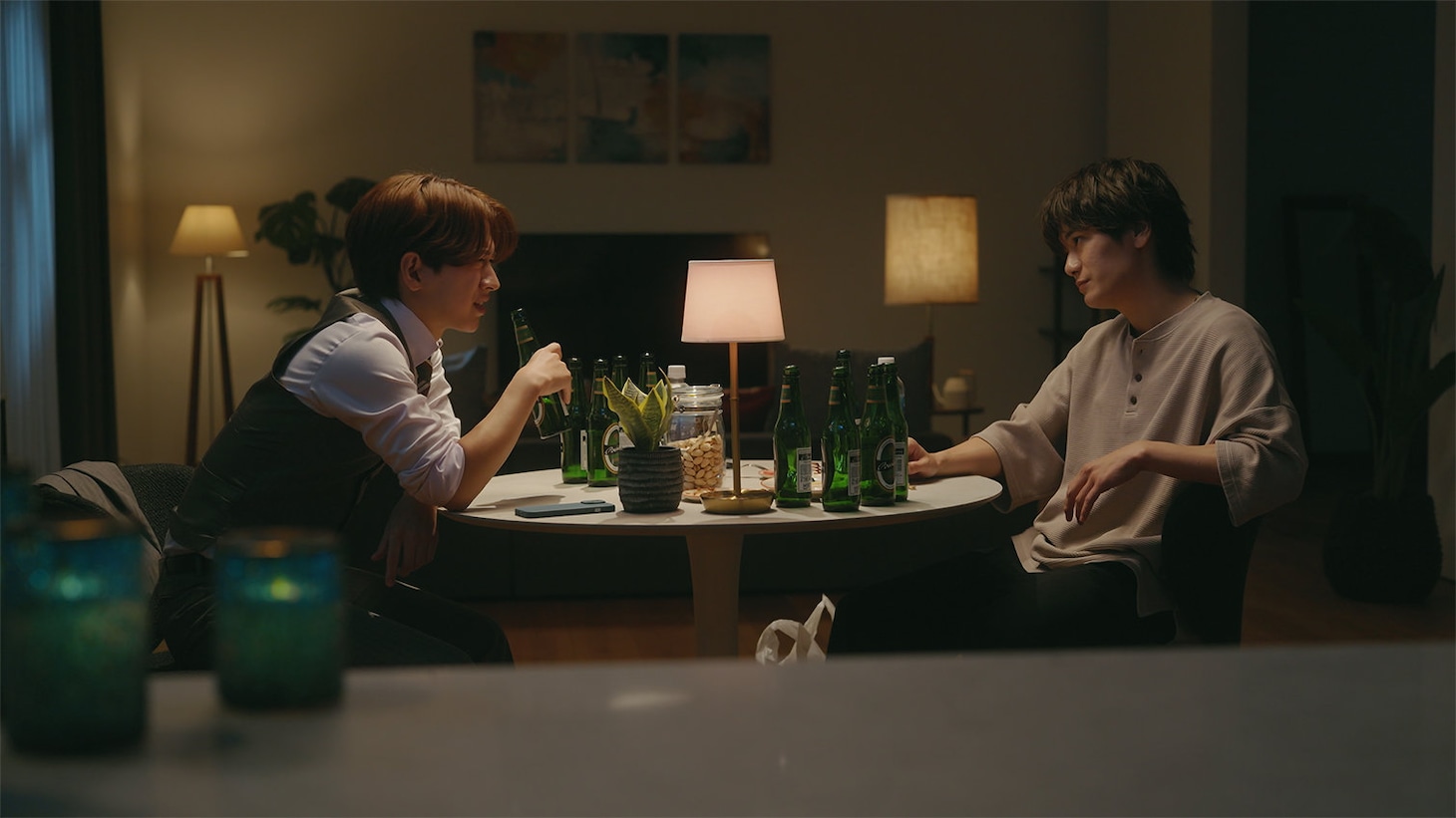 ドラマ「フェイクファクトリップス」第1話場面写真 (c)末広マチ・竹書房／「フェイクファクトリップス」製作委員会