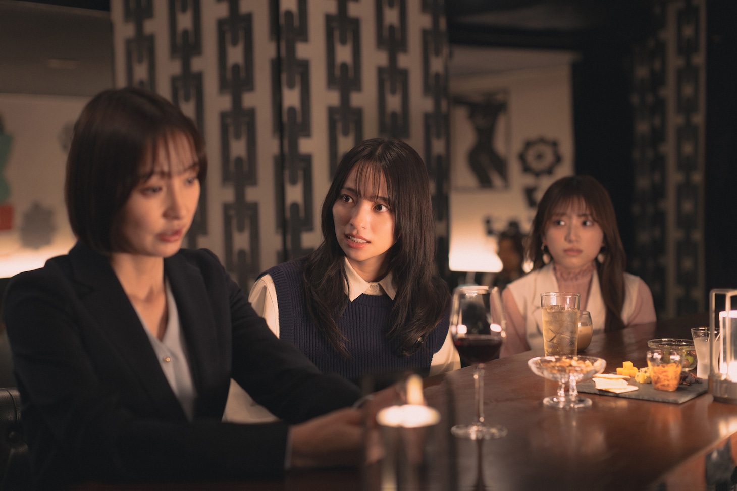 「サレタ側の復讐～同盟を結んだ妻たち～」第1話場面写真