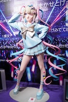 アニプレックスブースの様子 (c)WSS playground / NEEDY GIRL PROJECT