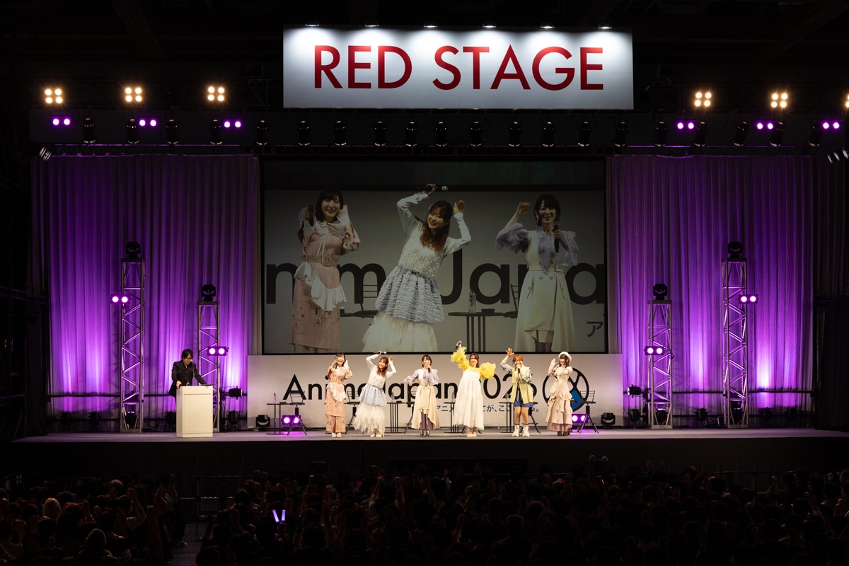 「劇場版 ご注文はうさぎですか？～We Are Family!～」のステージイベントの様子