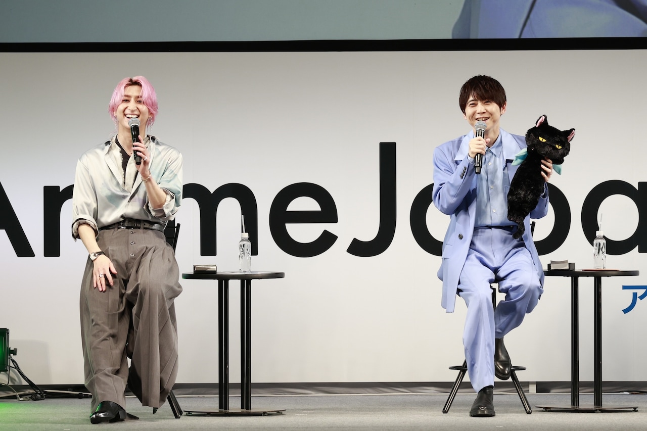 TVアニメ「風を継ぐもの」トークイベントより。左から佐久間大介、梶裕貴